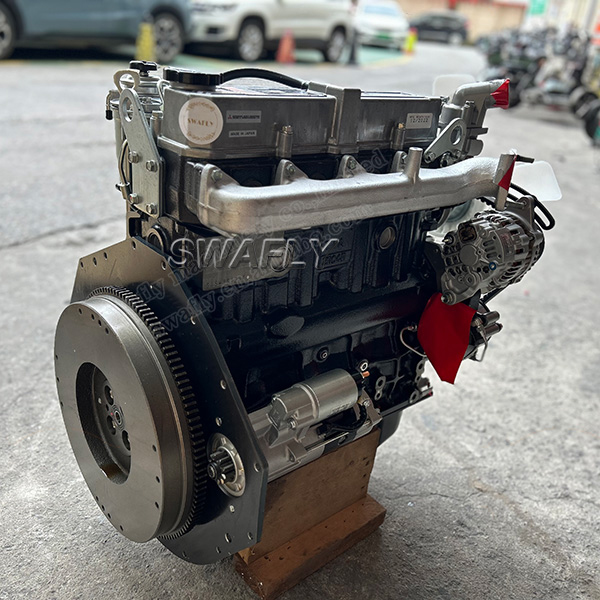 Tionscail throm Mitsubishi: Ag treorú ERA Sraith 3 le hinnill forklift saintógtha
